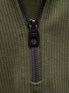 Pullover mit gerippten Raglanärmeln und Viertelreißverschluss