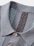 Gestreiftes strukturiertes Strick-Polo mit Slim Fit tapered Hose