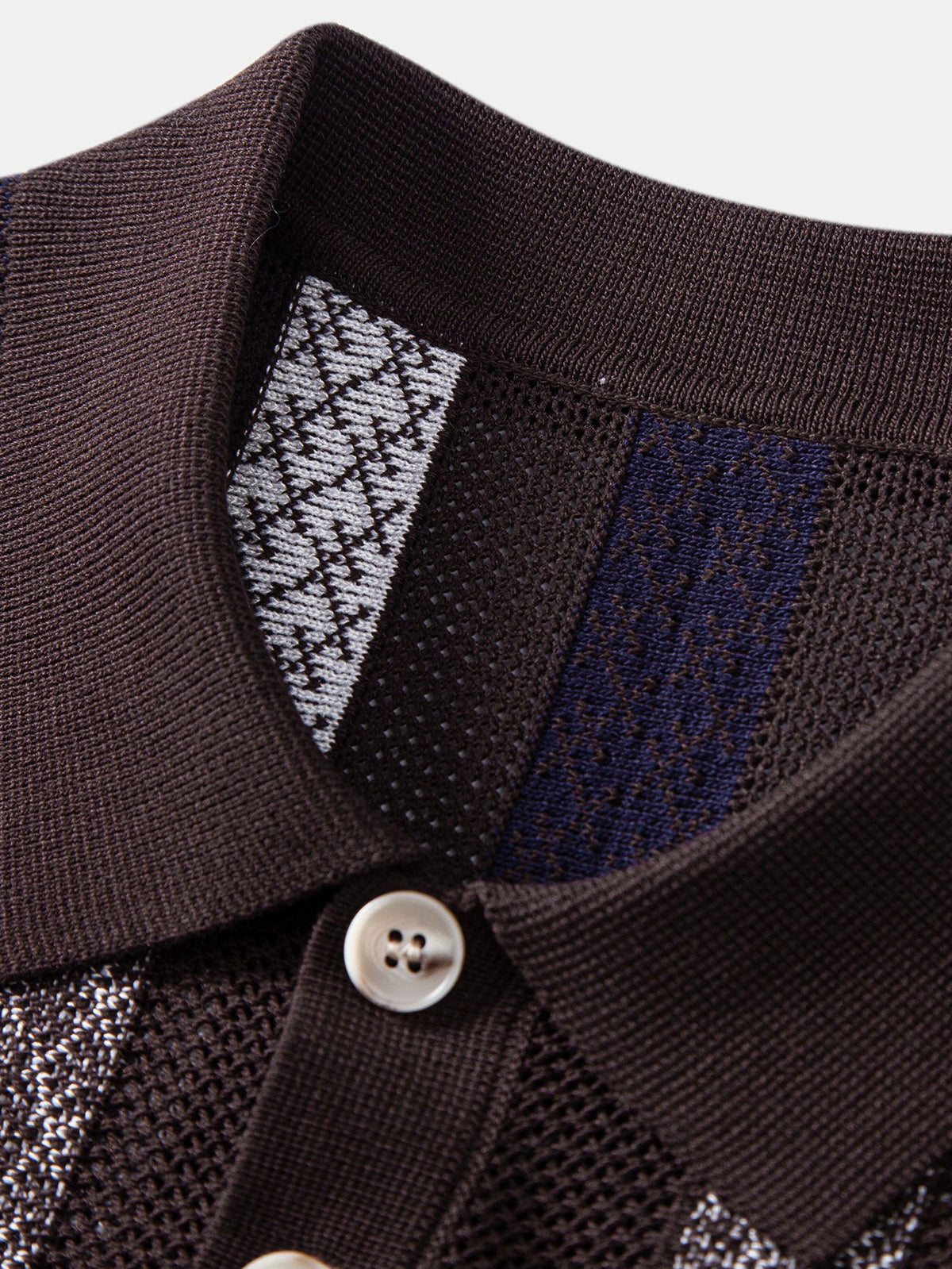 Gestreiftes strukturiertes Strick-Polo mit Slim Fit tapered Hose