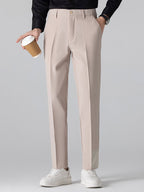 Rippstrick-Polo mit Johnny-Kragen und kontrastierenden Akzenten & figurbetonter tapered Hose