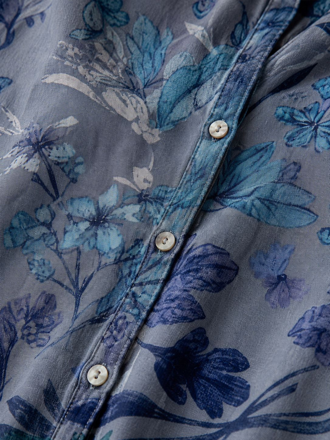 Bettina | Vintage Blouse with Leaf Print