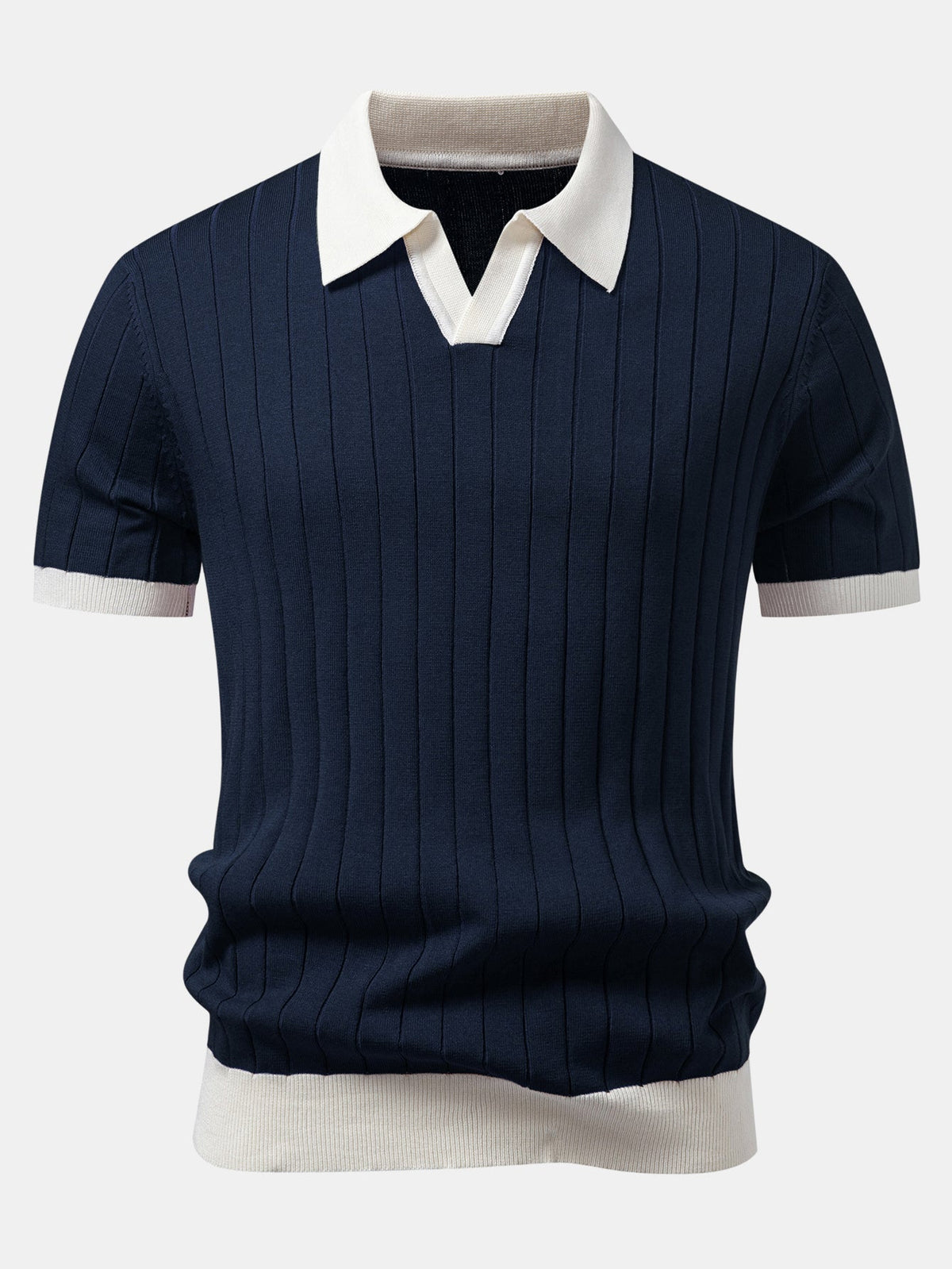 Kontrastbiesen Polo mit Johnny-Kragen & Slim Fit Tapered Hose