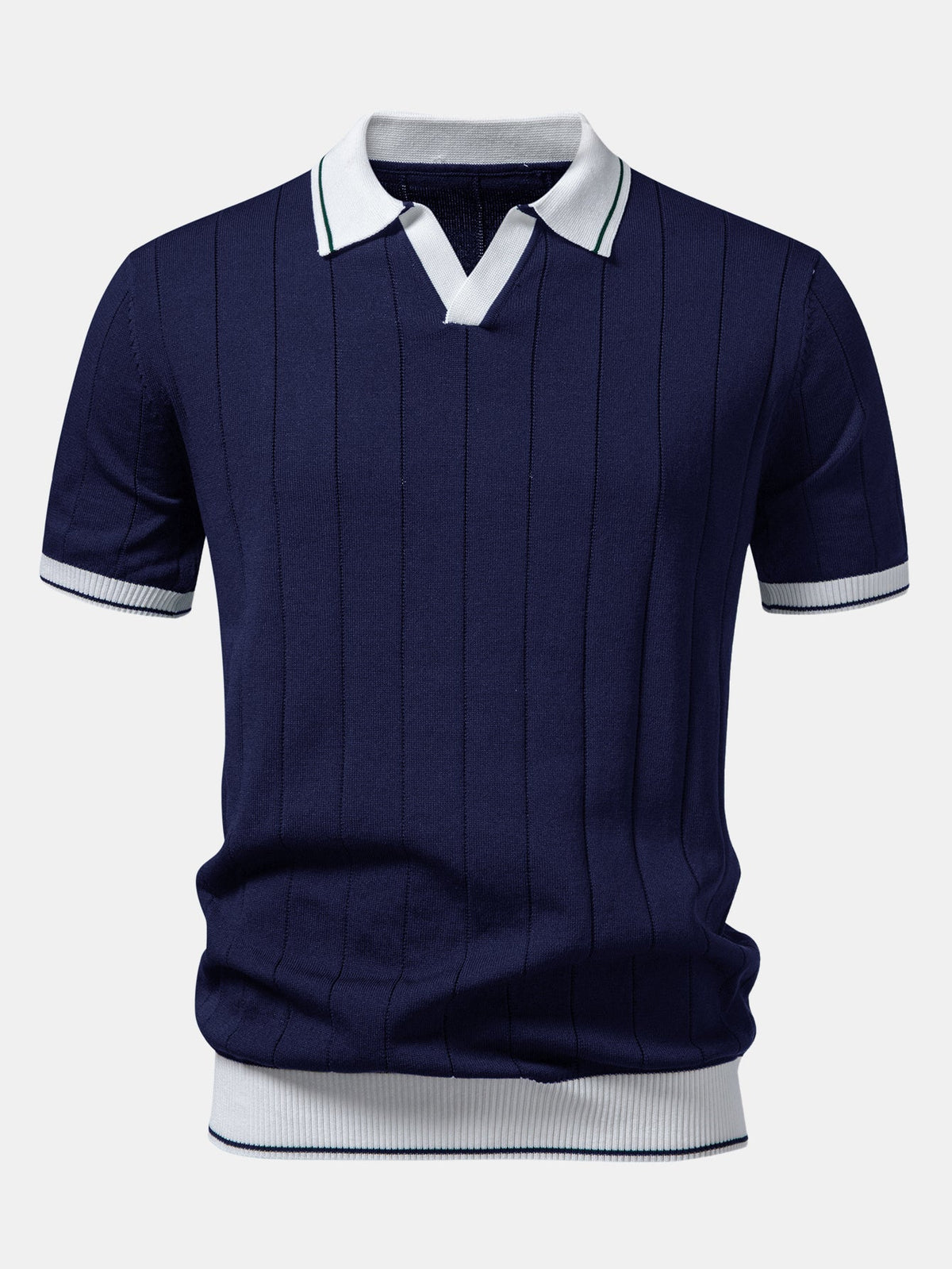 Rippstrick-Polo mit Johnny-Kragen und kontrastierenden Akzenten & figurbetonter tapered Hose
