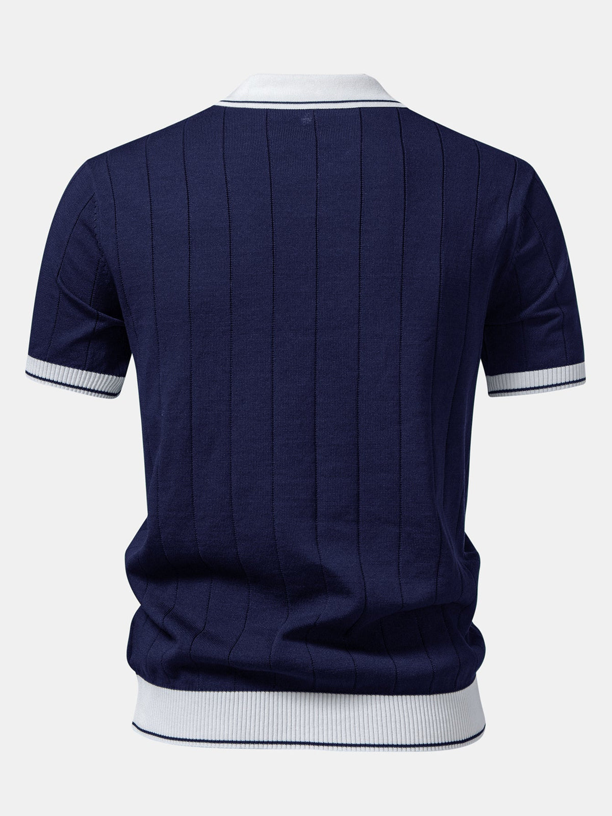 Rippstrick-Polo mit Johnny-Kragen und kontrastierenden Akzenten & figurbetonter tapered Hose