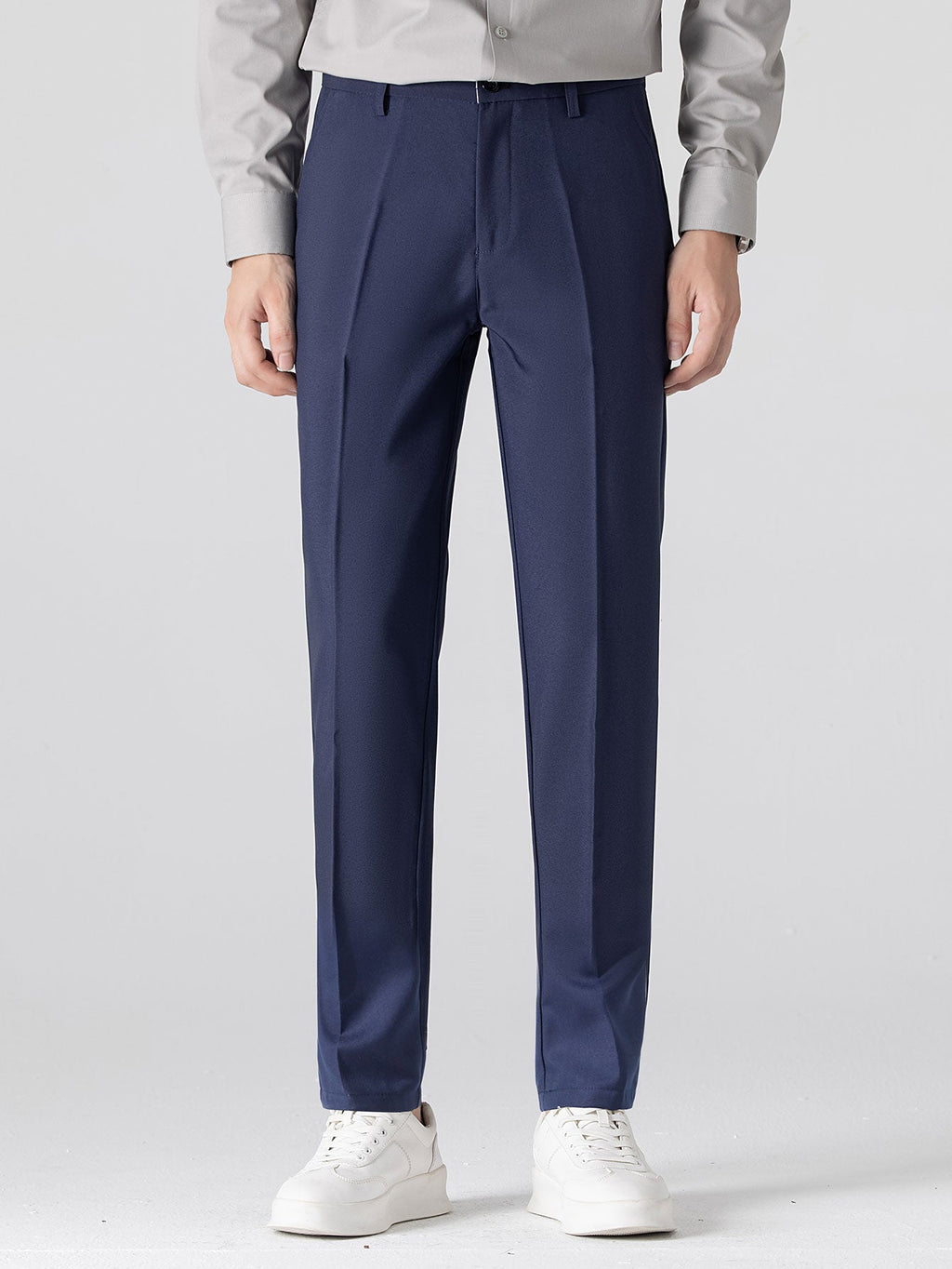 Rippstrick-Polo mit Johnny-Kragen und kontrastierenden Akzenten & figurbetonter tapered Hose