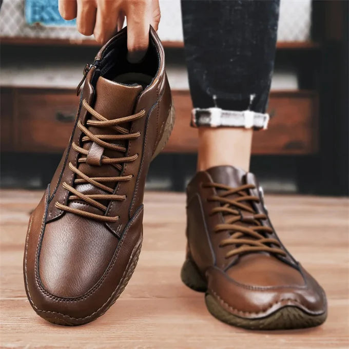 Herren Stiefel aus echtem Leder in Wadenhöhe