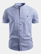 Kurzarm Baumwollhemd mit Streifen, Stehkragen und elastischer Taille – Chino Shorts