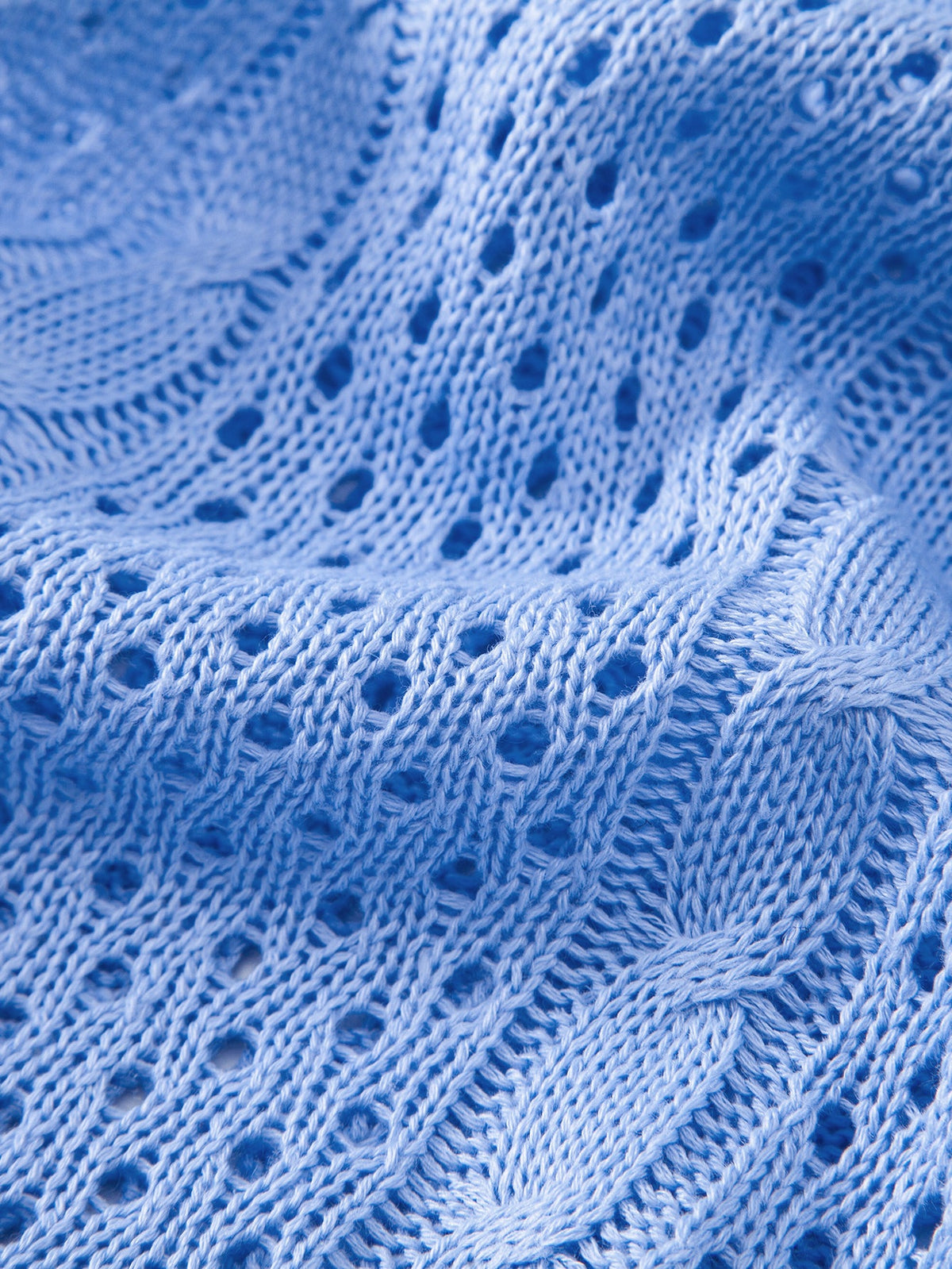 Offenes Strickhemd mit gerader Leinenhose