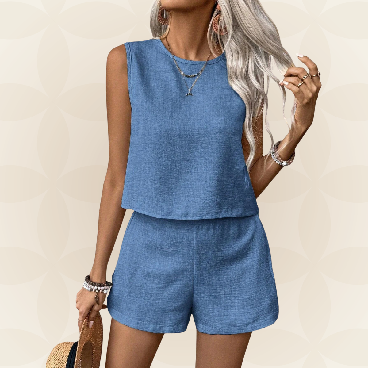 Linda - Sommer Outfit mit ärmellosem Top und Shorts