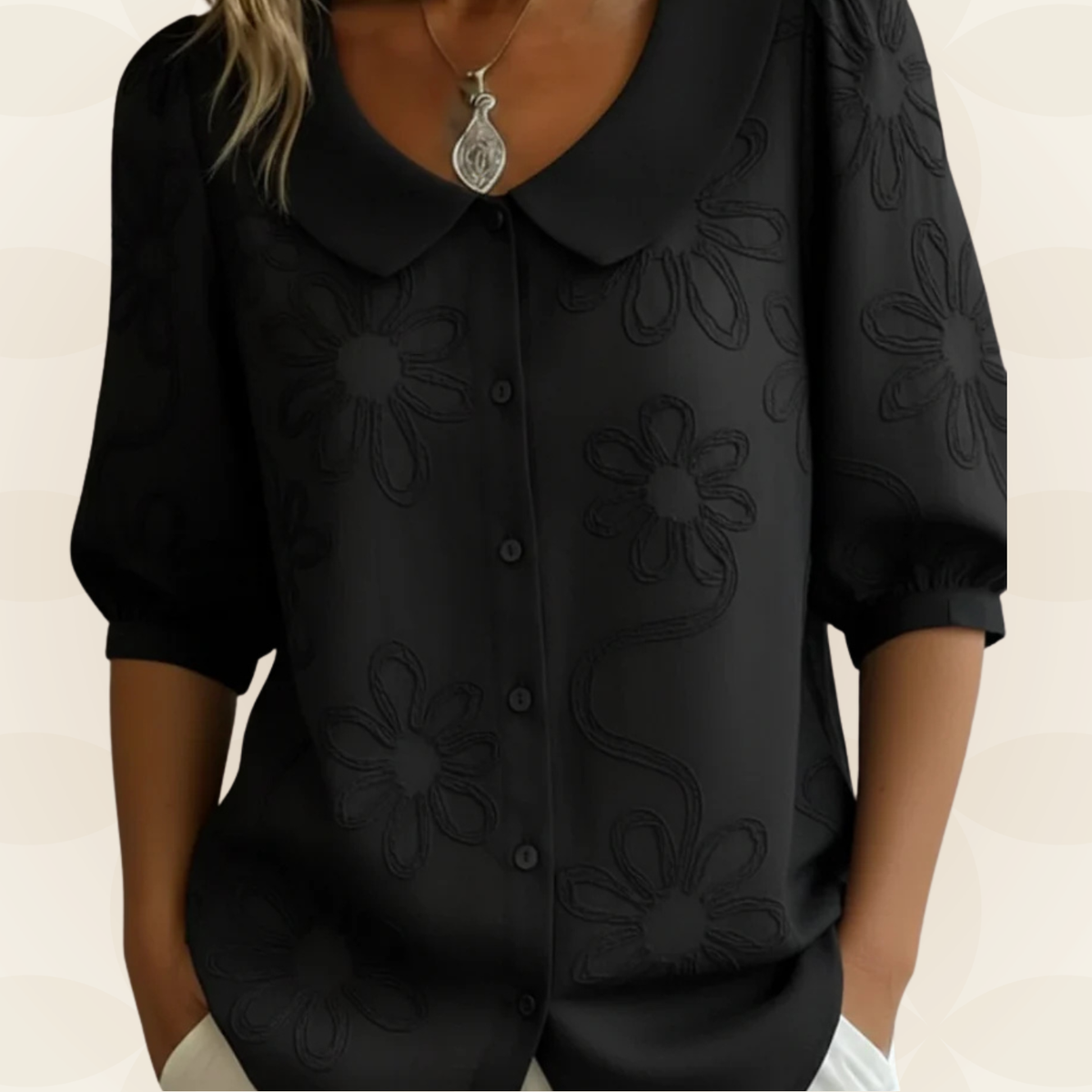Jeanet – Bluse mit floralem Stickdesign