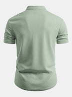 Muscle Fit Waffle-Shirt mit Stehkragen und 7-Zoll-Shorts mit Kordelzug Set