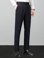Gestreiftes Leinen-Polo mit Rippstrick und Slim Fit Tapered Hose