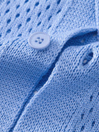 Offenes Strickhemd mit gerader Leinenhose