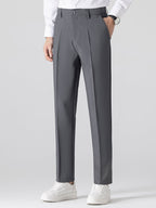 Kontrastbiesen Polo mit Johnny-Kragen & Slim Fit Tapered Hose