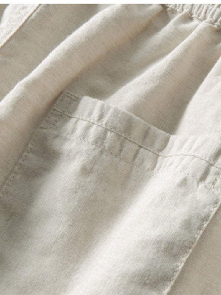 Gestreiftes V-Ausschnitt Polo mit Gehäkeltem Design & Gerade geschnittene Leinenhose