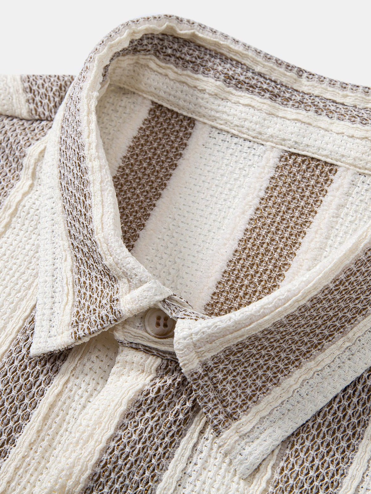 Gestreiftes Hemd mit Textur und Knöpfen sowie Kurzshorts mit Kordelzug – 5"