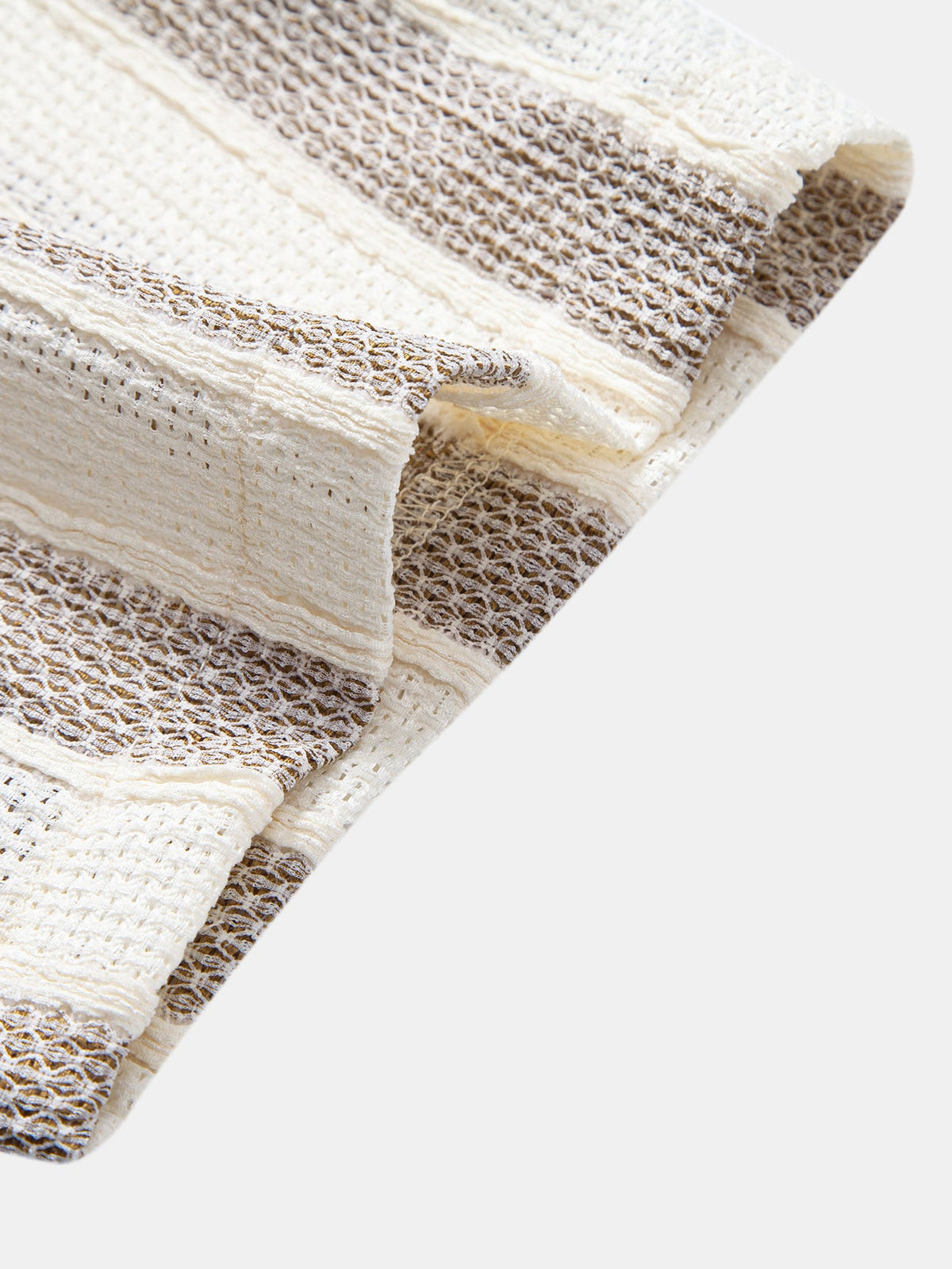 Gestreiftes Hemd mit Textur und Knöpfen sowie Kurzshorts mit Kordelzug – 5"