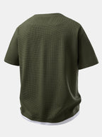 2-in-1 Waffle T-Shirt mit Kragen und 7-Zoll Shorts Set