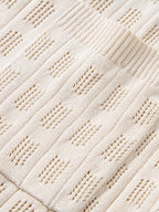 Karierte Strickbluse mit offenem Design & Gerade geschnittene Leinenhose