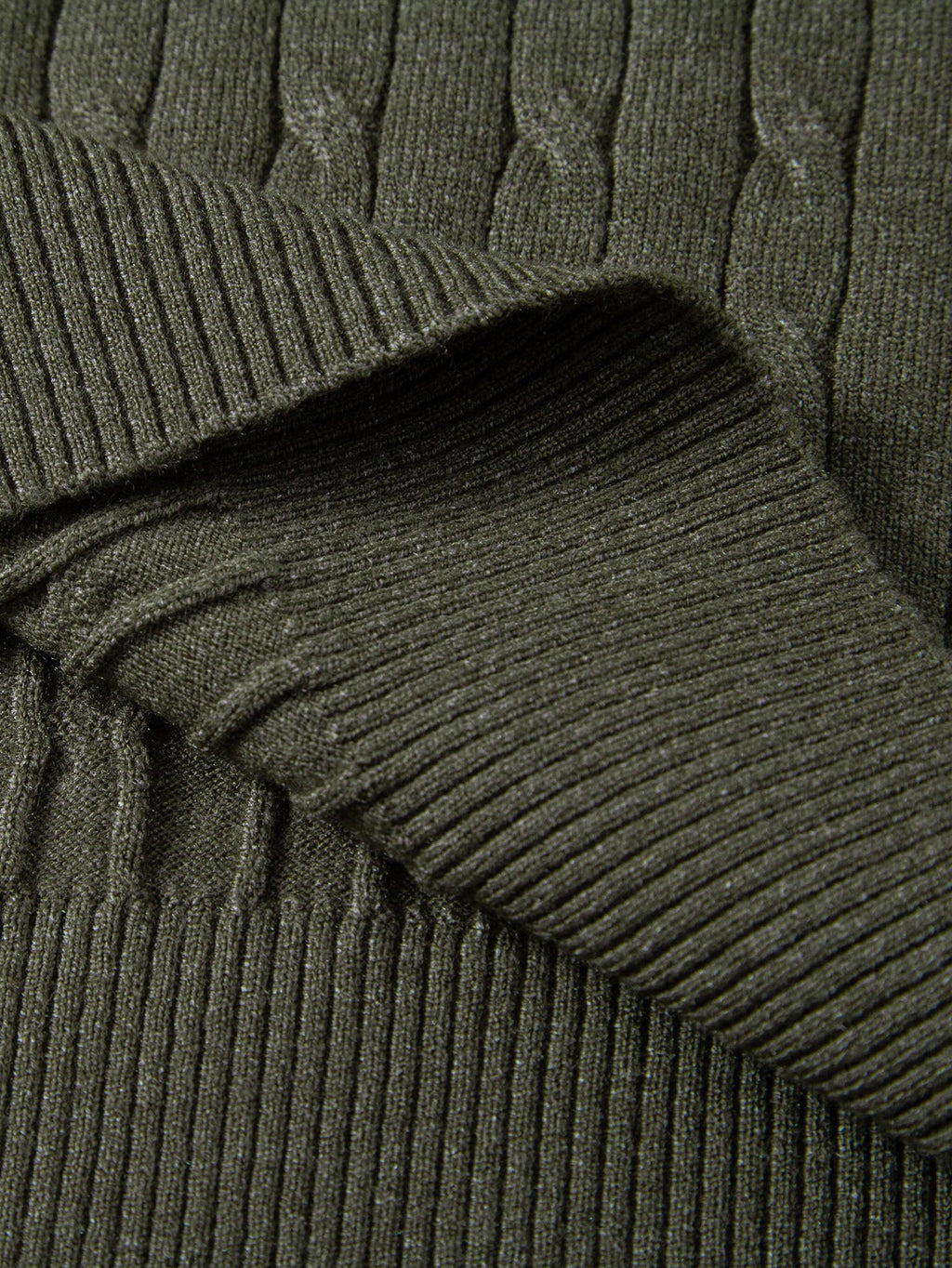 Jacquard Strick-Polo mit gedrehtem Design & Slim Fit Hose