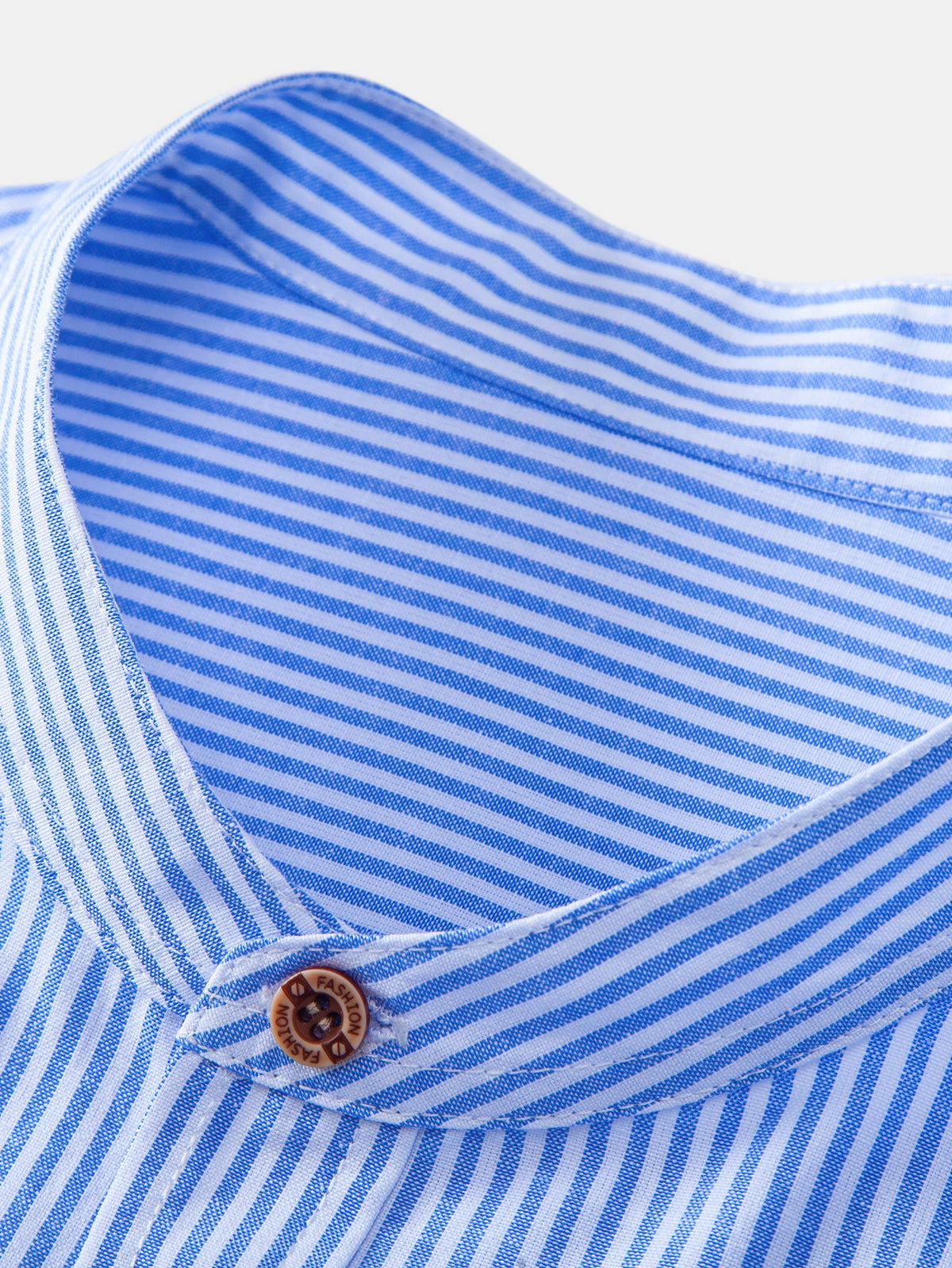 Kurzarm Baumwollhemd mit Streifen, Stehkragen und elastischer Taille – Chino Shorts