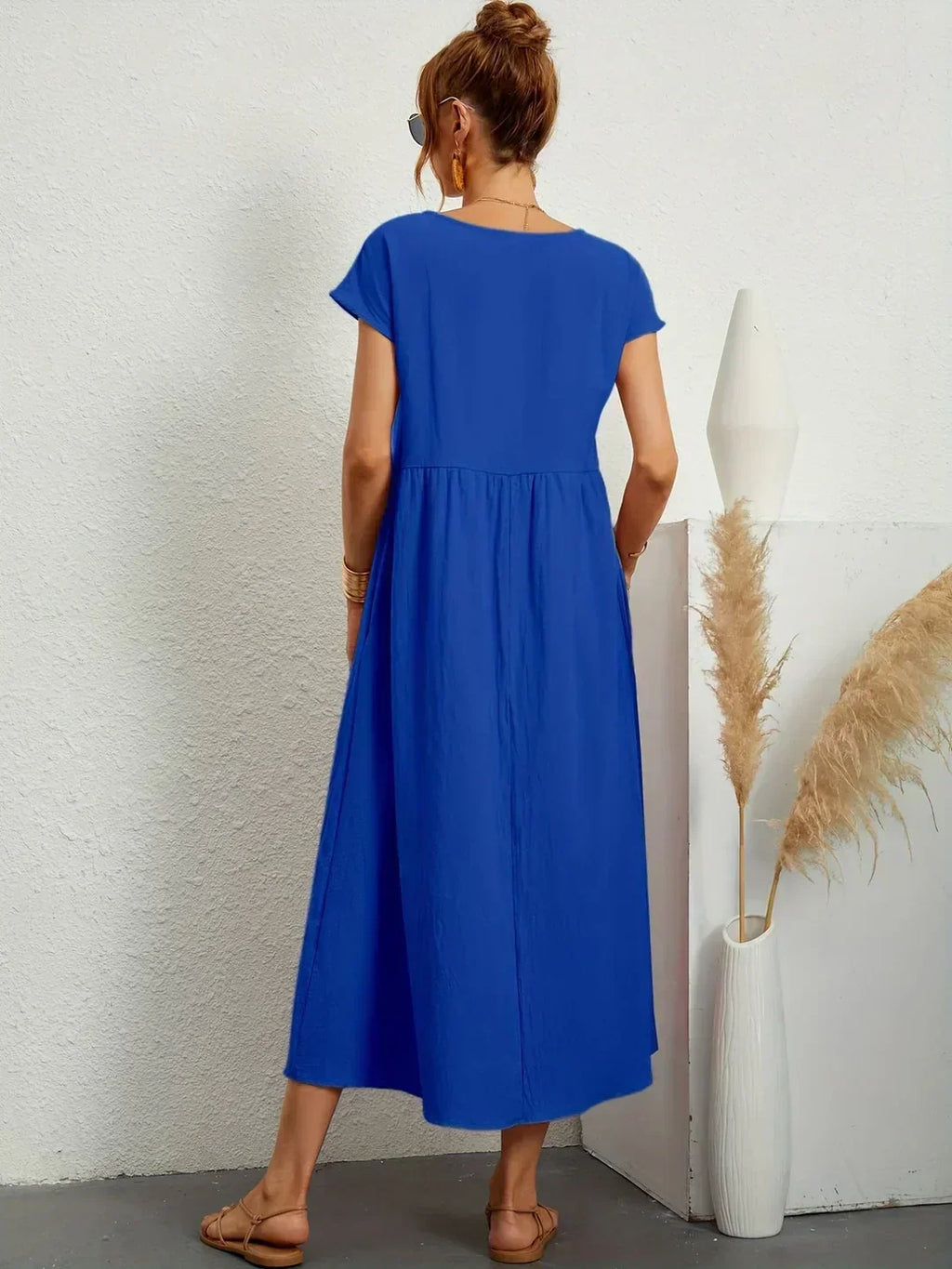 Gabrielle | Zeitloses elegantes Midikleid