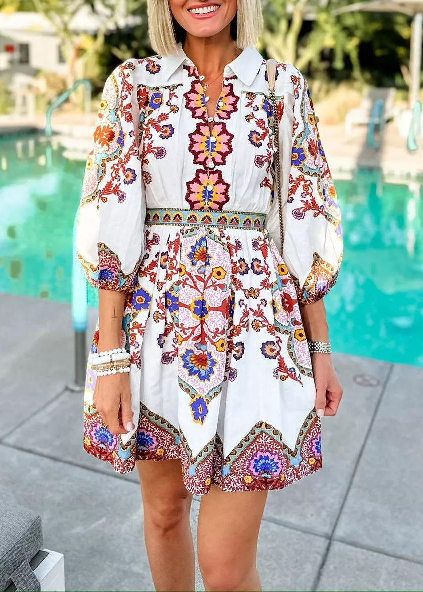 Romy - Stilvolles Kleid mit Muster und Blusenkragen