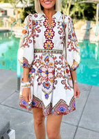 Romy - Stilvolles Kleid mit Muster und Blusenkragen