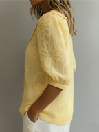 Jeanet – Bluse mit floralem Stickdesign