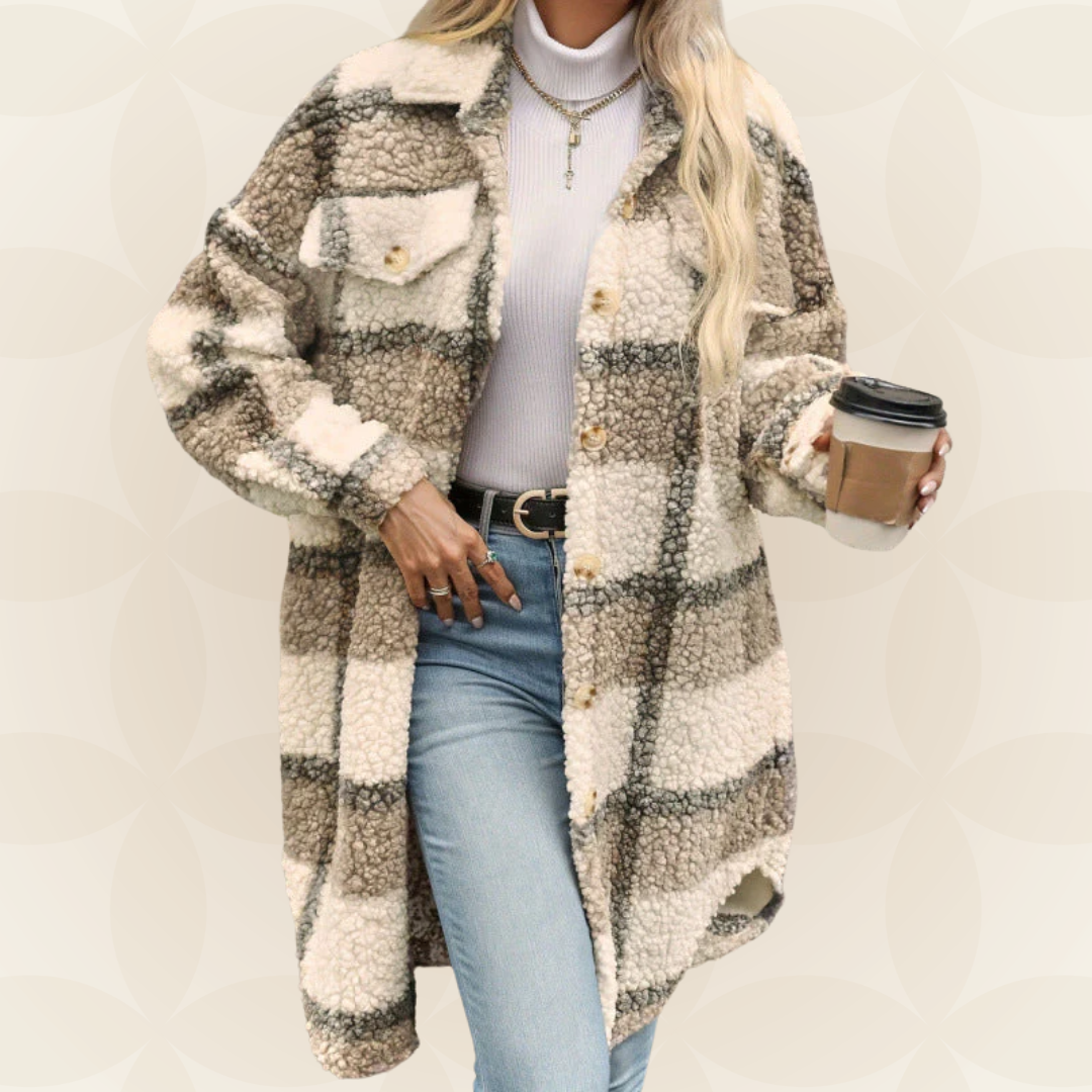 Regina – Kuscheliger Teddy-Look Reitmantel