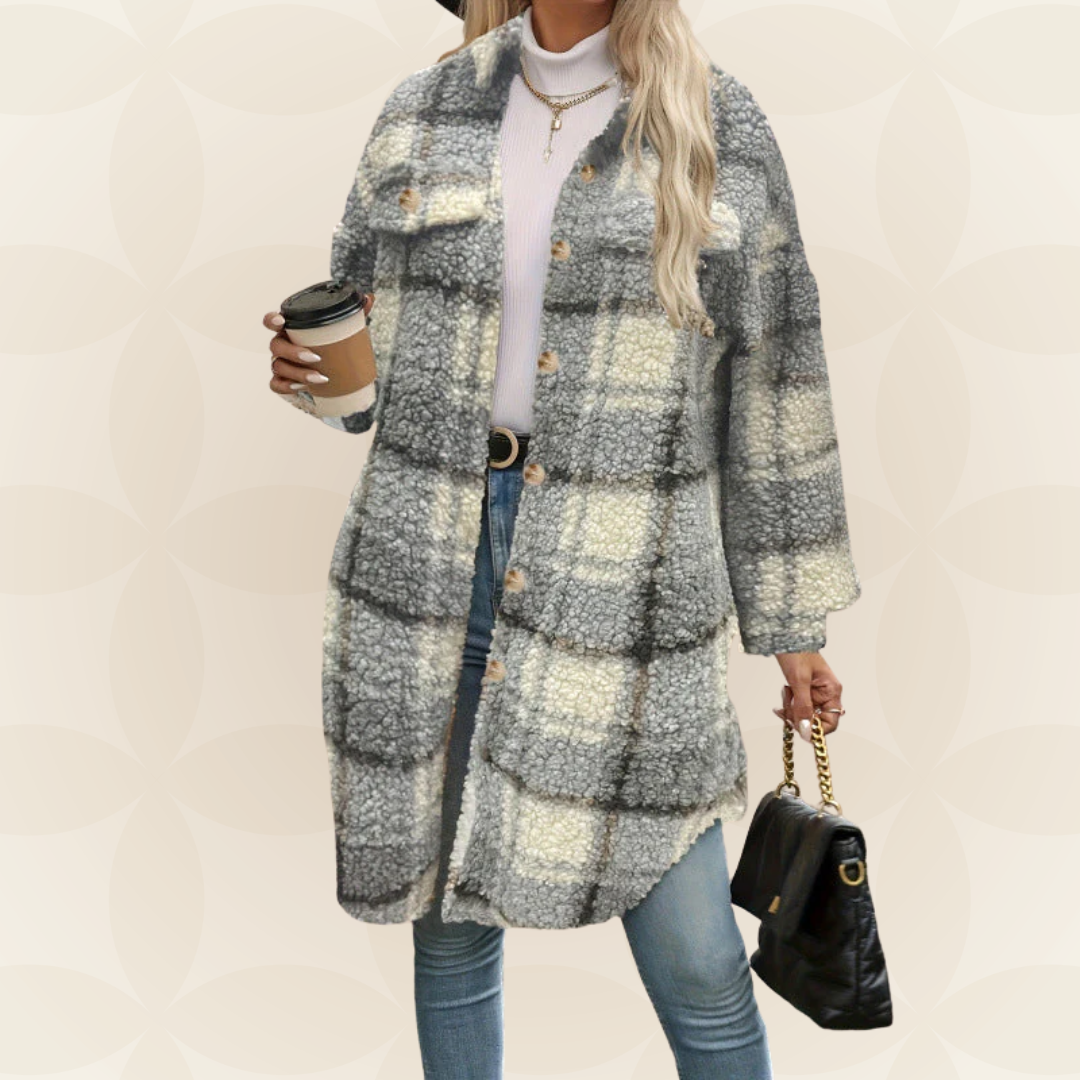 Regina – Kuscheliger Teddy-Look Reitmantel