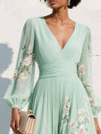Cisella | Hellgrünes Midi-Kleid mit floralem Muster