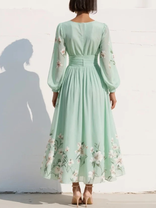 Cisella | Hellgrünes Midi-Kleid mit floralem Muster