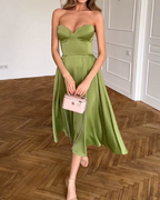 Liora | Stilvolles Trägerloses Midi-Kleid