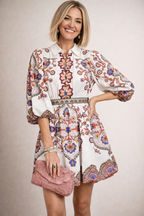 Romy - Stilvolles Kleid mit Muster und Blusenkragen