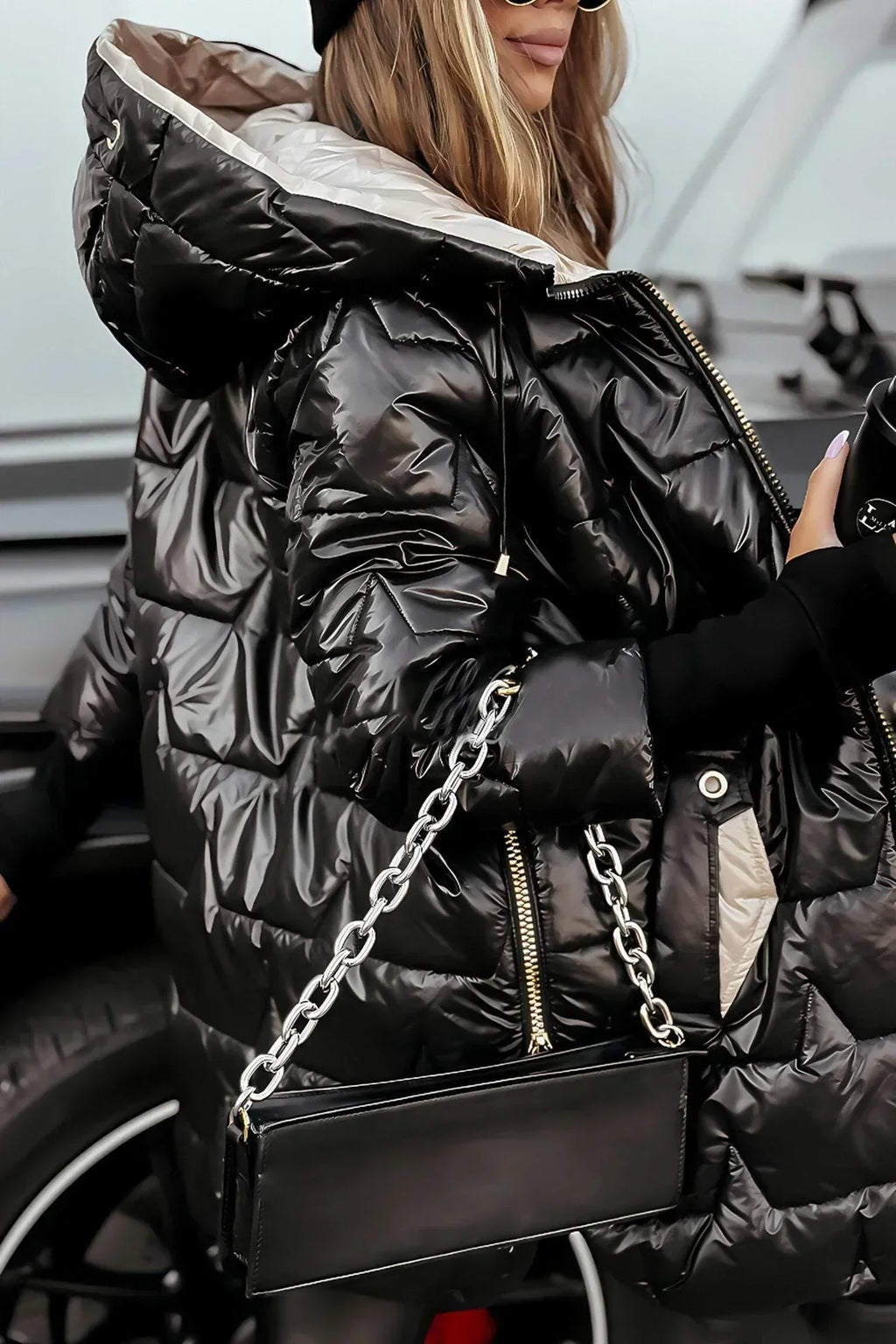 Noor – Funkelnde Winterjacke mit Kapuze