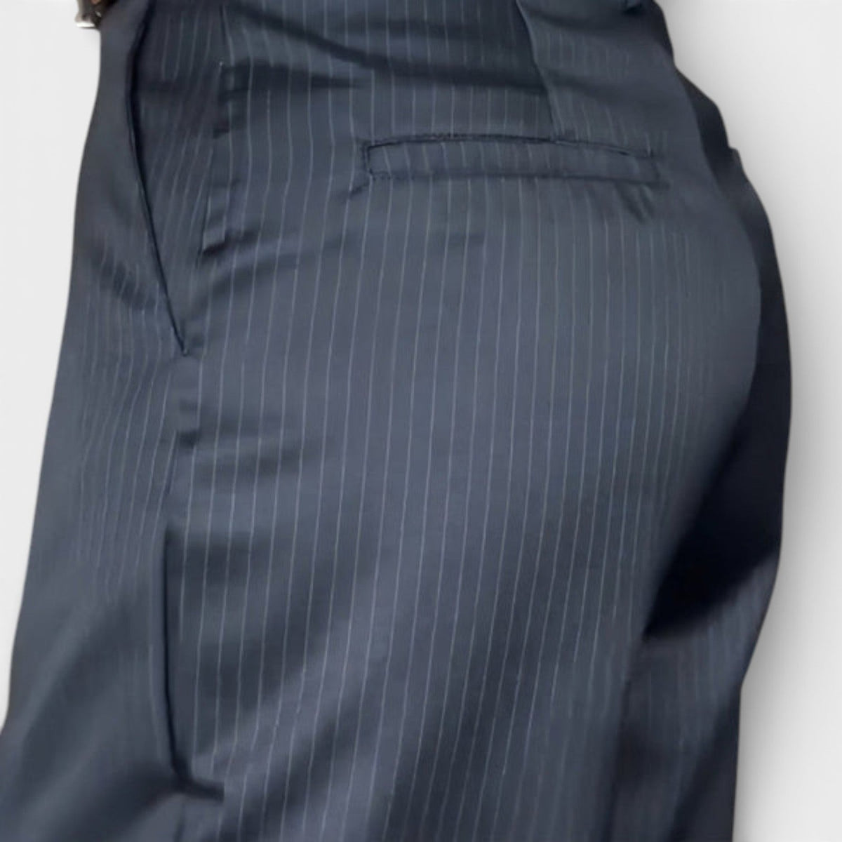 Mathilde – Elegante Hochtaillenhose mit Streifen